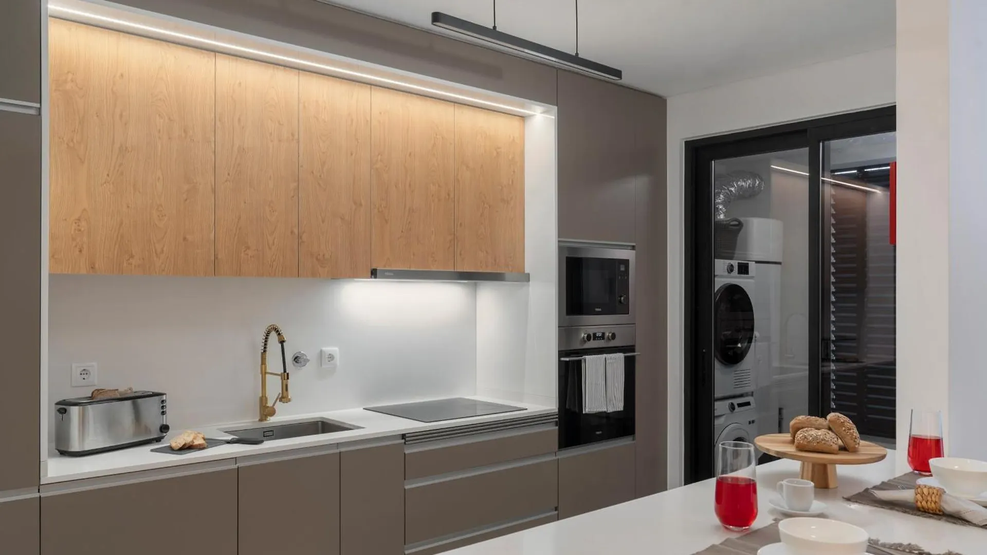 Uptown II By An Island Apart فونشال شقة