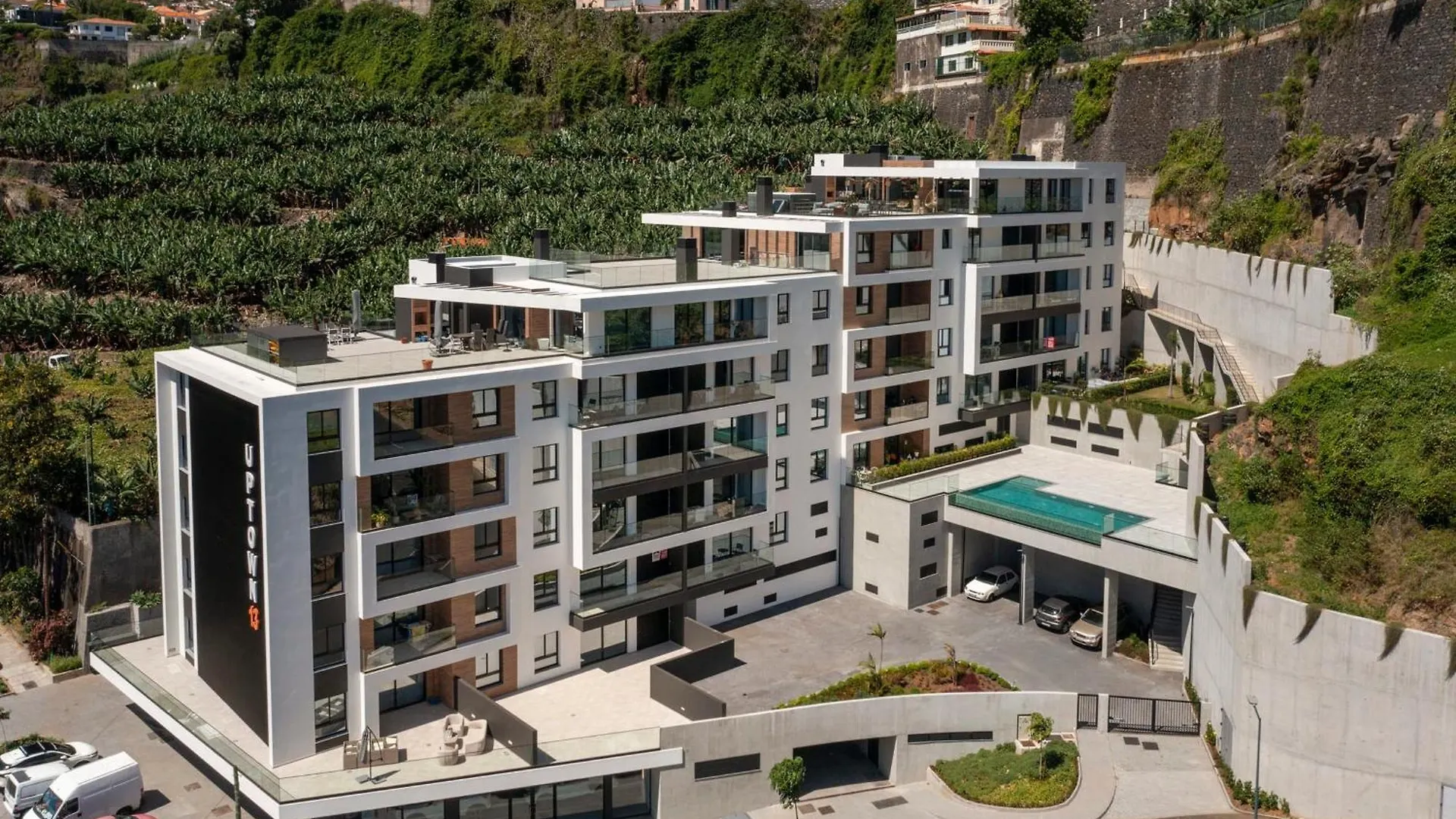 Uptown II By An Island Apart فونشال 0*,  البرتغال