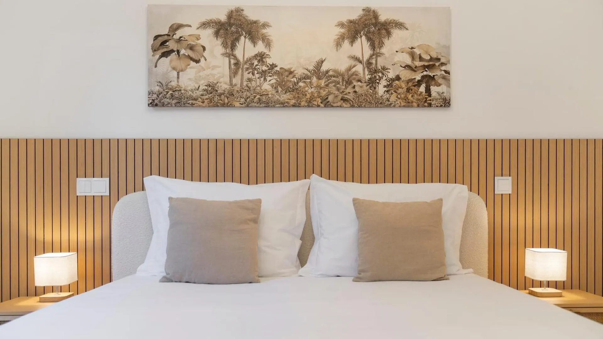 Uptown II By An Island Apart فونشال شقة